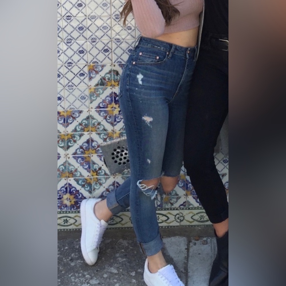 Super high waist destructed skinny jeans
